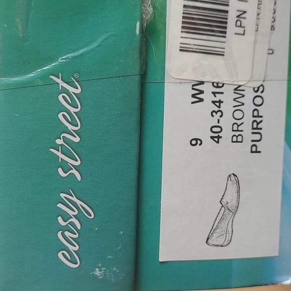 Easy Street Women's Purpose Slip-on, Brown, 9X Wide - Picture 9 of 11